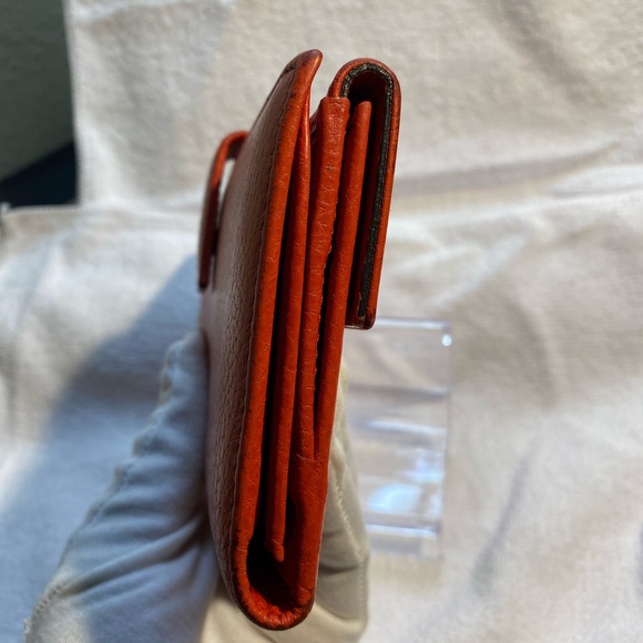 Gucci authentic pre owned reddish/orange pebble leather long wallet - - Picture 4 of 9